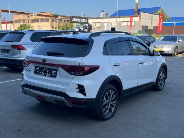 Kia Rio IV Рестайлинг с пробегом 2021 года, цена 1 690 000 рублей, 52827 км, хэтчбек, Автокод Объявления