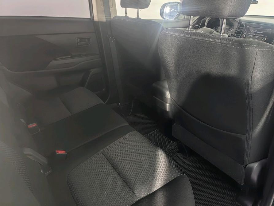 Mitsubishi Outlander III Рестайлинг 2 Санкт-Петербург  - изображение 15