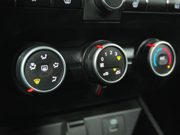 Lada (ВАЗ) Vesta I Рестайлинг (NG) с пробегом 2025 года, цена 1 379 000 рублей, 6240 км, универсал, Автокод Объявления