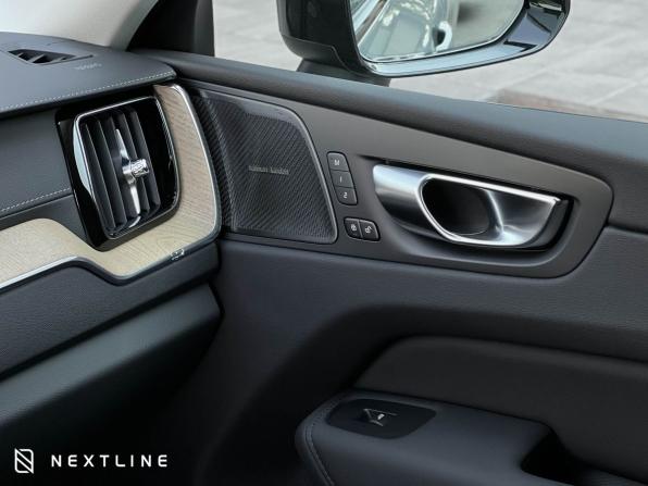 Новый Volvo XC60 II Рестайлинг 2 2026 года, цена 10 490 000 рублей, внедорожник, Автокод Объявления