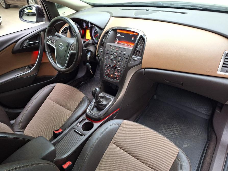 Opel Astra J Рестайлинг Челябинск  - изображение 10
