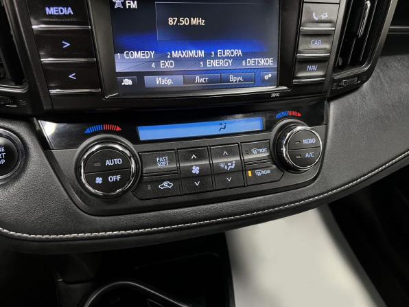 Toyota RAV4 IV (XA40) Рестайлинг с пробегом 2016 года, цена 1 680 000 рублей, 174819 км, внедорожник, Автокод Объявления