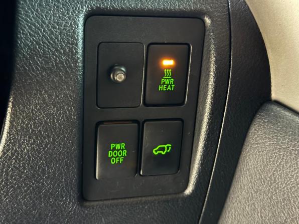 Toyota Land Cruiser 200 Series Рестайлинг 1 с пробегом 2014 года, цена 3 565 000 рублей, 358420 км, внедорожник, Автокод Объявления