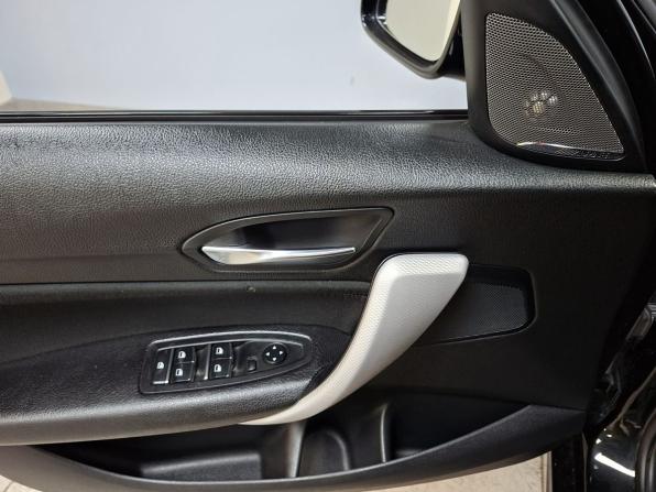 BMW 1 серии II (F20/F21) Рестайлинг 2 с пробегом 2019 года, цена 1 749 000 рублей, 144852 км, хэтчбек, Автокод Объявления