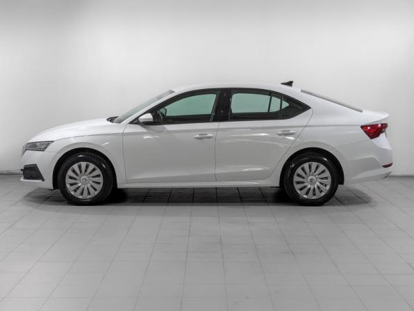 Skoda Octavia IV (A8) с пробегом 2021 года, цена 2 035 000 рублей, 80408 км, лифтбек, Автокод Объявления