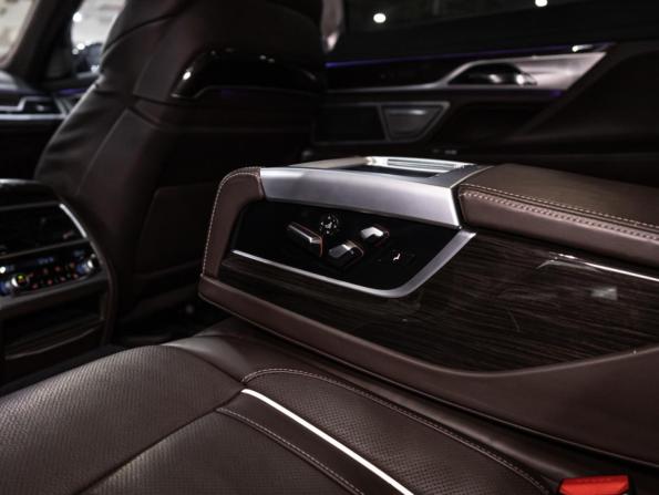 BMW 7 серии VI (G11/G12) с пробегом 2017 года, цена 3 699 700 рублей, 143366 км, седан, Автокод Объявления