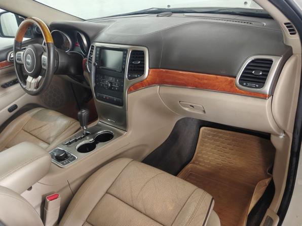 Jeep Grand Cherokee IV (WK2) с пробегом 2012 года, цена 1 499 000 рублей, 329500 км, внедорожник, Автокод Объявления