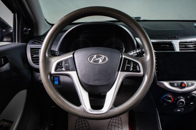 Hyundai Solaris I с пробегом 2012 года, цена 559 000 рублей, 209100 км, хэтчбек, Автокод Объявления