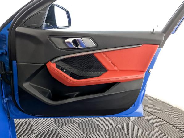 BMW 1 серии III (F40) с пробегом 2019 года, цена 3 150 000 рублей, 107221 км, хэтчбек, Автокод Объявления