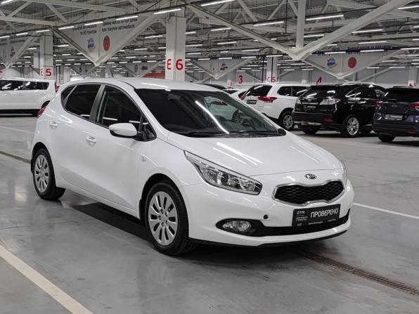 Kia Ceed II с пробегом 2015 года, цена 1 228 000 рублей, 151062 км, хэтчбек, Автокод Объявления