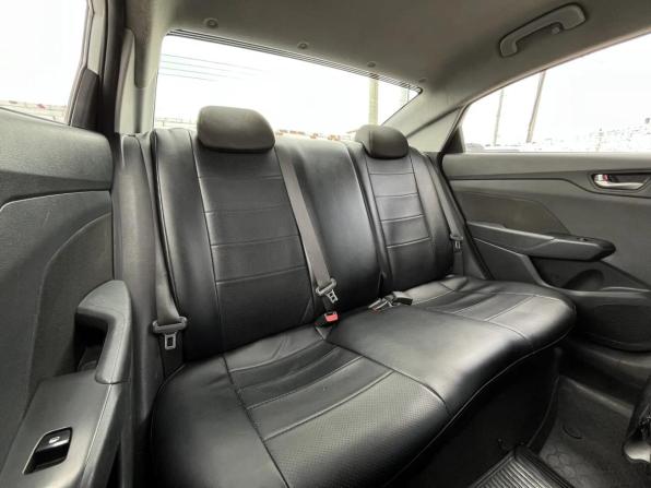 Hyundai Solaris II с пробегом 2019 года, цена 1 040 000 рублей, 136154 км, седан, Автокод Объявления