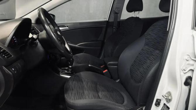 Hyundai Solaris I Рестайлинг с пробегом 2015 года, цена 903 000 рублей, 128000 км, седан, Автокод Объявления