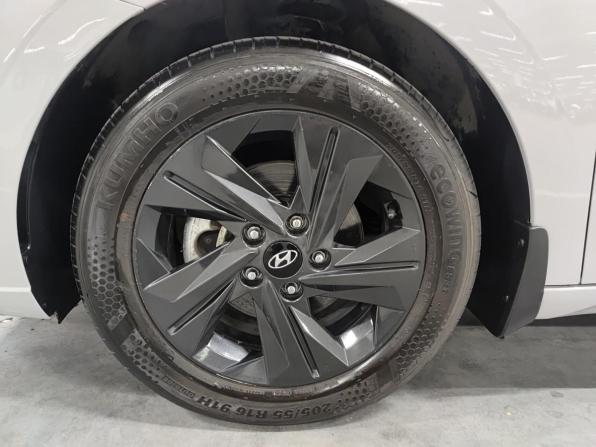 Hyundai Elantra VII (CN7) с пробегом 2021 года, цена 2 050 000 рублей, 52451 км, седан, Автокод Объявления