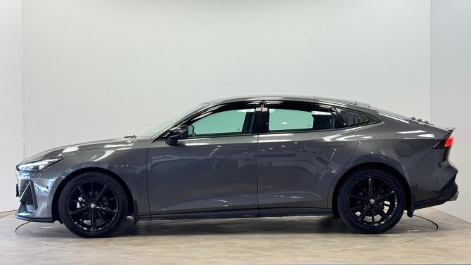 Changan UNI-V I с пробегом 2023 года, цена 1 990 000 рублей, 46618 км, лифтбек, Автокод Объявления