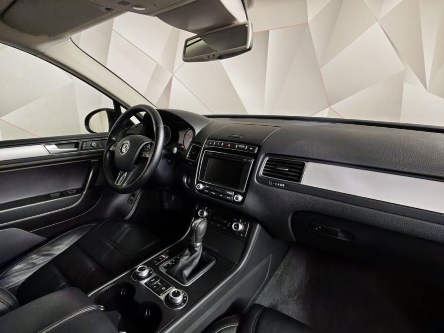 Volkswagen Touareg II Рестайлинг Москва  - изображение 13
