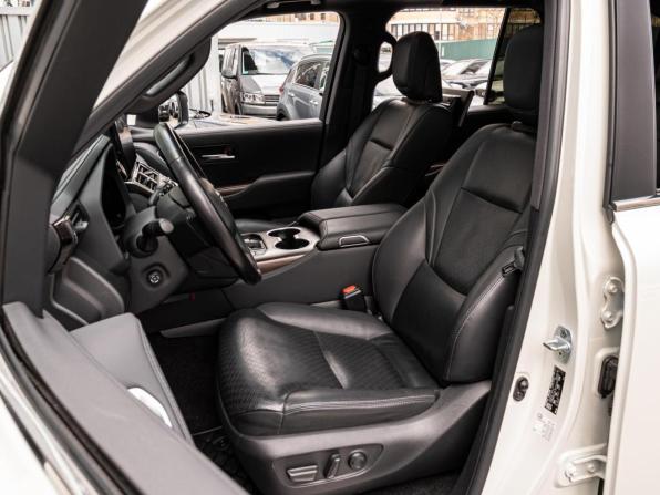 Toyota Land Cruiser 300 Series с пробегом 2022 года, цена 10 600 000 рублей, 63801 км, внедорожник, Автокод Объявления