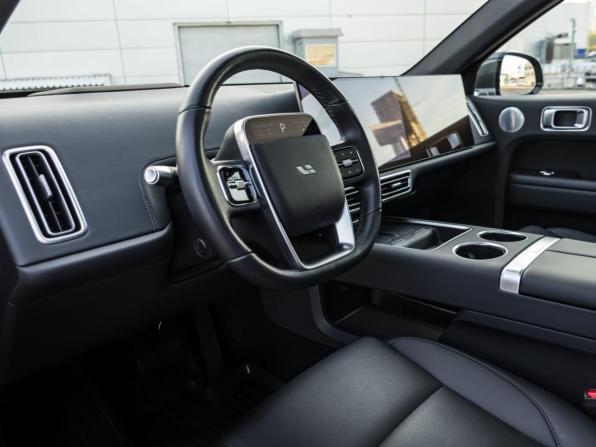 Li Auto (Lixiang) L6 I с пробегом 2024 года, цена 5 850 000 рублей, 26517 км, внедорожник, Автокод Объявления