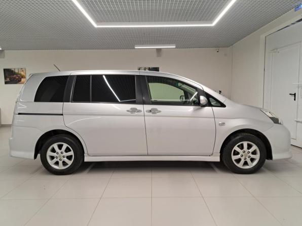 Toyota ISis I Рестайлинг с пробегом 2012 года, цена 1 229 000 рублей, 159828 км, минивэн, Автокод Объявления