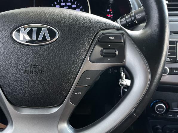 Kia Rio III Рестайлинг с пробегом 2016 года, цена 1 148 000 рублей, 99929 км, хэтчбек, Автокод Объявления