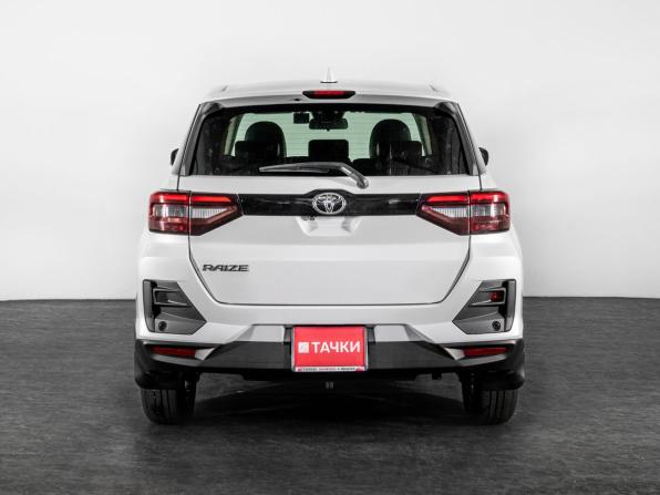 Toyota Raize I с пробегом 2020 года, цена 1 775 000 рублей, 37572 км, внедорожник, Автокод Объявления