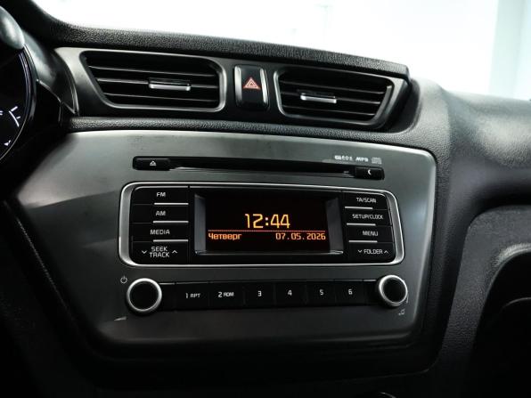 Kia Rio III Рестайлинг с пробегом 2017 года, цена 925 000 рублей, 159800 км, седан, Автокод Объявления