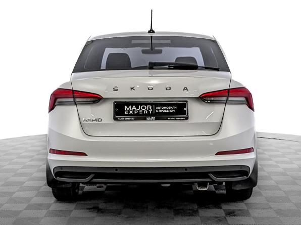 Skoda Rapid II с пробегом 2022 года, цена 1 600 000 рублей, 93487 км, лифтбек, Автокод Объявления