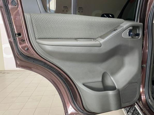 Nissan Pathfinder III Рестайлинг с пробегом 2011 года, цена 1 419 000 рублей, 243045 км, внедорожник, Автокод Объявления