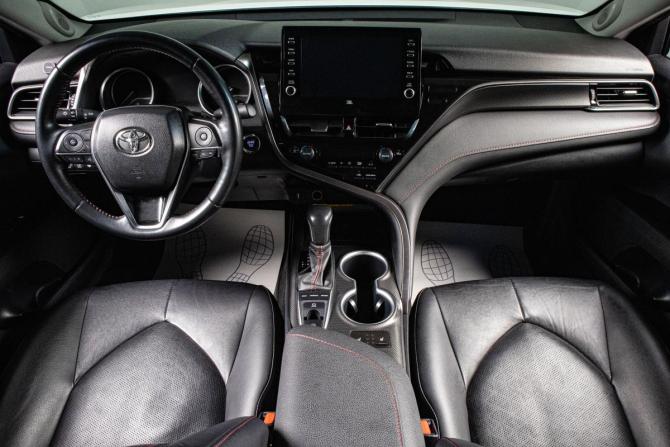 Toyota Camry VIII (XV70) Рестайлинг с пробегом 2021 года, цена 3 709 000 рублей, 55541 км, седан, Автокод Объявления
