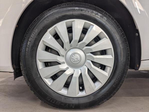 Skoda Rapid II с пробегом 2020 года, цена 1 350 000 рублей, 98059 км, лифтбек, Автокод Объявления