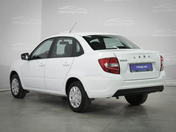 Lada (ВАЗ) Granta I Рестайлинг с пробегом 2023 года, цена 880 000 рублей, 203 км, седан, Автокод Объявления