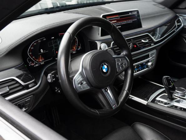 BMW 7 серии VI (G11/G12) Рестайлинг с пробегом 2019 года, цена 5 570 000 рублей, 65296 км, седан, Автокод Объявления