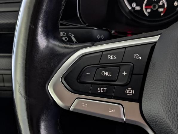 Volkswagen Multivan T6 Рестайлинг с пробегом 2020 года, цена 4 390 000 рублей, 156022 км, минивэн, Автокод Объявления