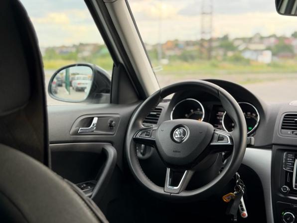 Skoda Yeti I Рестайлинг с пробегом 2016 года, цена 1 495 000 рублей, 196000 км, внедорожник, Автокод Объявления