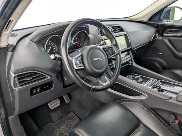 Jaguar F-Pace I с пробегом 2019 года, цена 3 759 000 рублей, 50880 км, внедорожник, Автокод Объявления