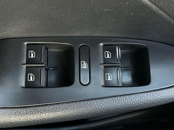 Volkswagen Jetta VI с пробегом 2014 года, цена 640 000 рублей, 282000 км, седан, Автокод Объявления