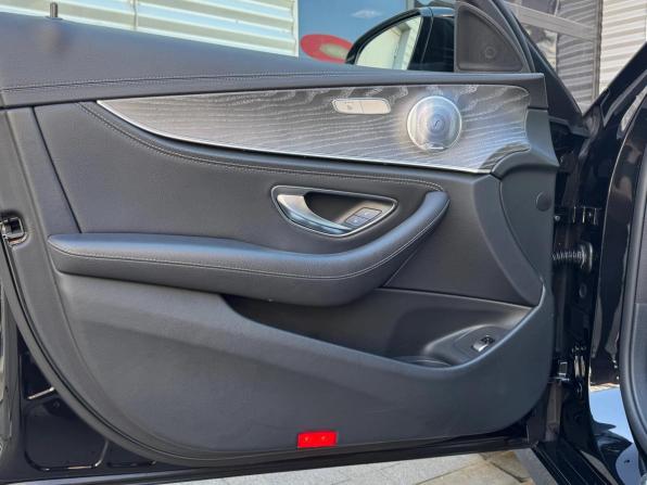 Mercedes-Benz E-Класс V (W213 S213 C238) Рестайлинг с пробегом 2020 года, цена 5 390 000 рублей, 62500 км, седан, Автокод Объявления