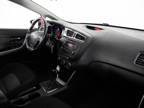 Kia Ceed II с пробегом 2014 года, цена 899 000 рублей, 173051 км, универсал, Автокод Объявления