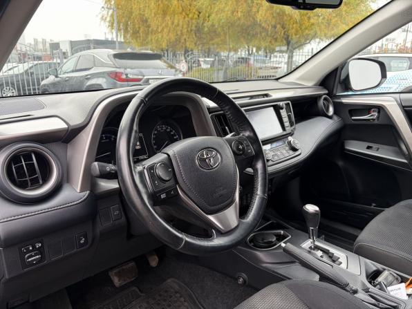 Toyota RAV4 IV (XA40) Рестайлинг с пробегом 2018 года, цена 2 500 000 рублей, 77318 км, внедорожник, Автокод Объявления