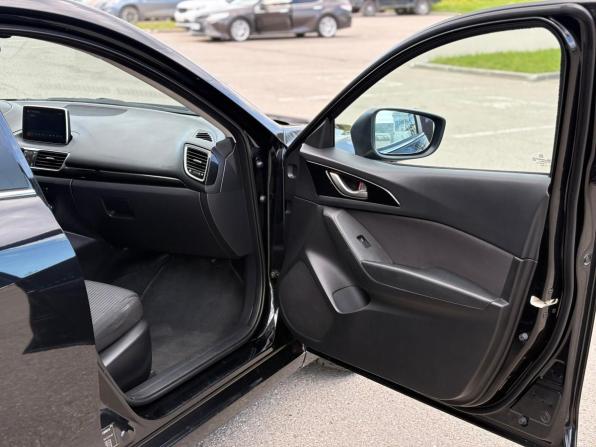 Mazda 3 III (BM) с пробегом 2015 года, цена 1 199 000 рублей, 147438 км, седан, Автокод Объявления