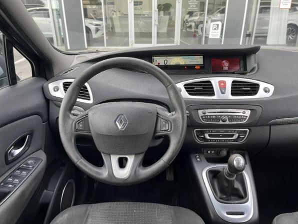 Renault Scenic III с пробегом 2009 года, цена 650 000 рублей, 222196 км, минивэн, Автокод Объявления