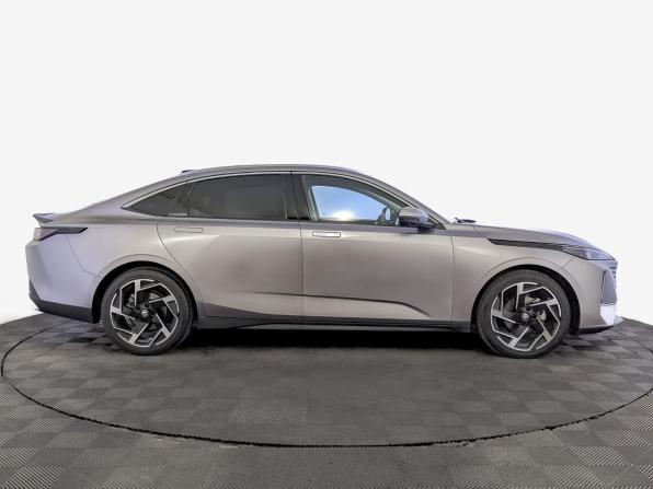 Changan Lamore с пробегом 2023 года, цена 1 970 000 рублей, 21400 км, седан, Автокод Объявления