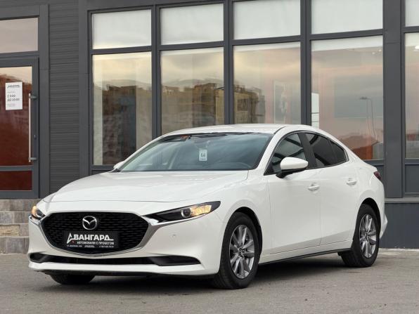 Mazda 3 IV (BP) с пробегом 2019 года, цена 1 930 000 рублей, 151000 км, седан, Автокод Объявления
