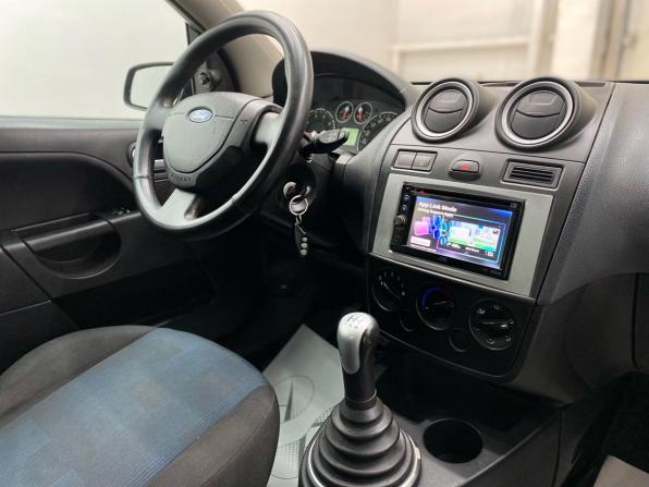 Ford Fiesta Mk5 с пробегом 2008 года, цена 350 000 рублей, 136161 км, хэтчбек, Автокод Объявления