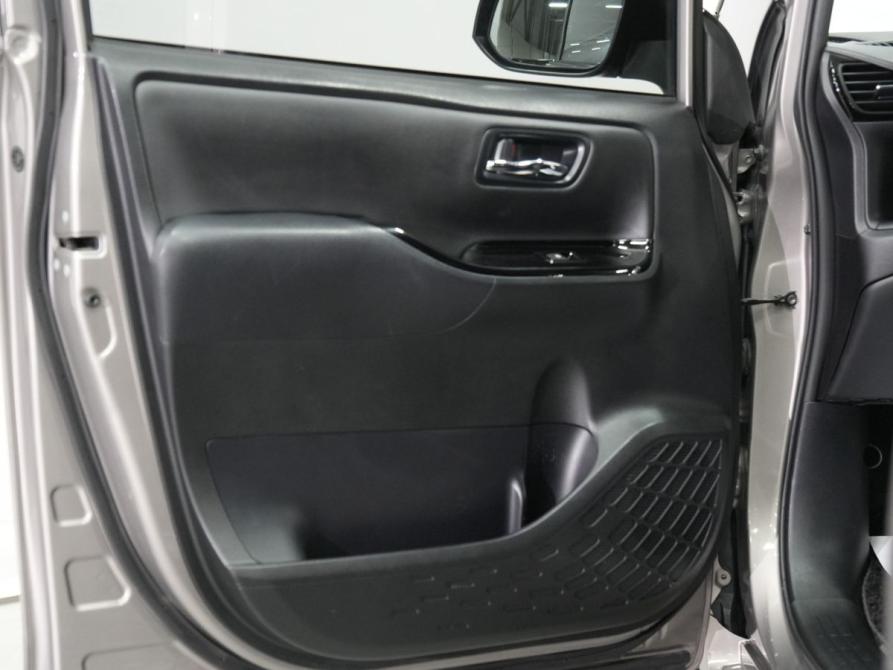 Toyota Noah III (R80) Рестайлинг Новосибирск  - изображение 12
