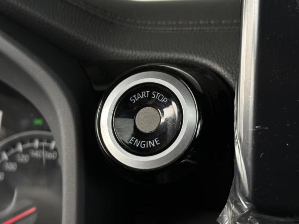 Toyota Land Cruiser 300 Series с пробегом 2021 года, цена 11 500 000 рублей, 44875 км, внедорожник, Автокод Объявления