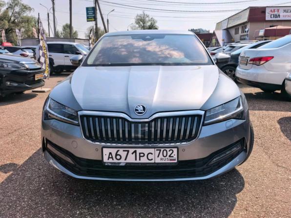 Skoda Superb III Рестайлинг с пробегом 2019 года, цена 2 700 000 рублей, 108056 км, лифтбек, Автокод Объявления