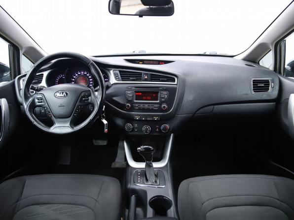 Kia Ceed II Рестайлинг с пробегом 2018 года, цена 1 290 000 рублей, 132509 км, хэтчбек, Автокод Объявления