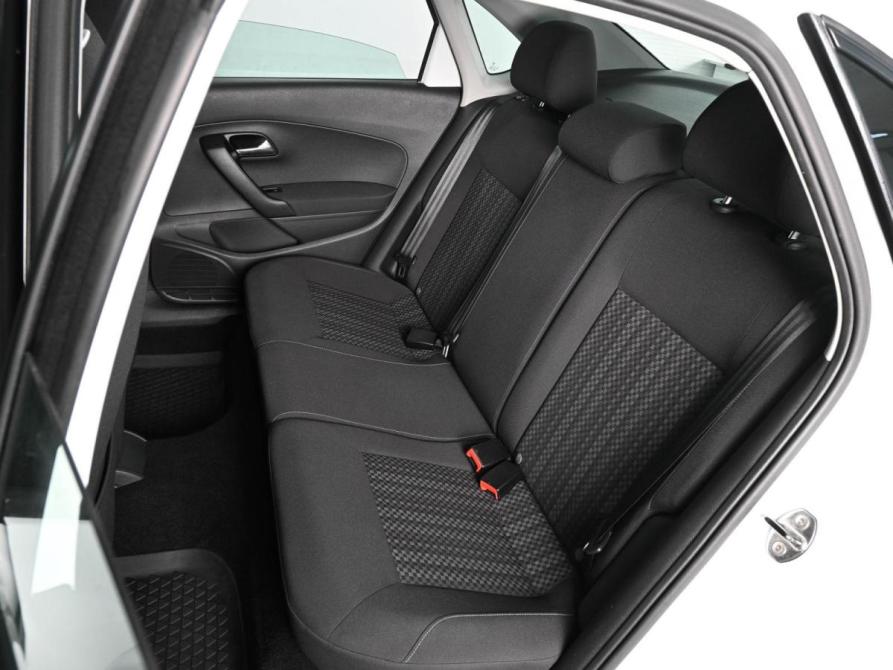 Volkswagen Polo V Рестайлинг Ростов-на-Дону  - изображение 9