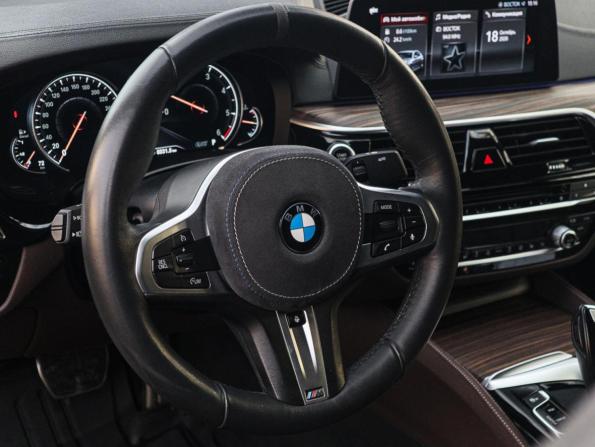 BMW 5 серии VII (G30/G31/G38) с пробегом 2017 года, цена 3 699 000 рублей, 189000 км, седан, Автокод Объявления