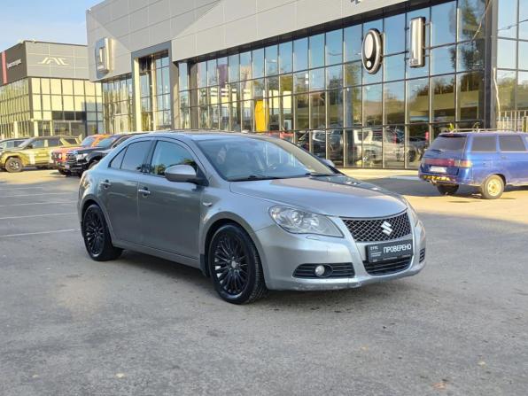 Suzuki Kizashi с пробегом 2010 года, цена 732 000 рублей, 229385 км, седан, Автокод Объявления
